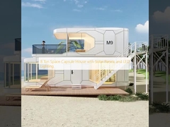 8 Tonnen schweres Raumkapselhaus mit Solarzellen und LED-Beleuchtung